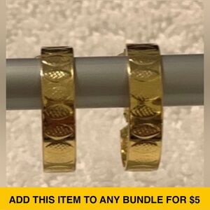 #J970 - Gold-tone Hoop Earrings w/Textured Motif (Clip-on Leverback—NOT PIERCED)